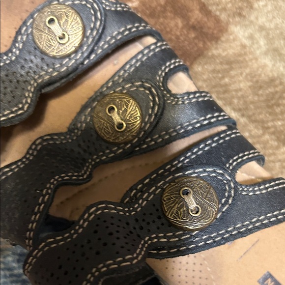 Clarks Black and Brown Strappy Sandals - Picture 7 of 8